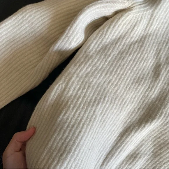 CUYANA Ribbed Open Back Sweater in Cream Size Small - Picture 8 of 8